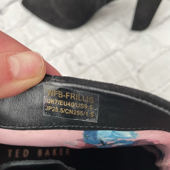 NWOT Ted Baker London Frillis Heeled Bootie - Picture 12 of 13
